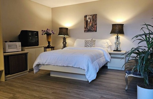 Saint-Timothee Hôtel | Hotel Oasis Lac StLouis