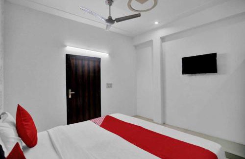 Sector 27 Hôtel | Hotel O Crown