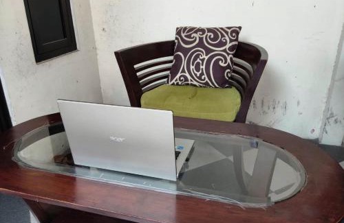 Sidoarjo Hôtel | Hotel O Homestay Bu Sun SyariahNearTaman Rekreasi & Pemandian Taman Suruh