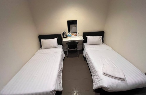 Taman Universiti Hôtel | OYO 91045 Jb Sojourn