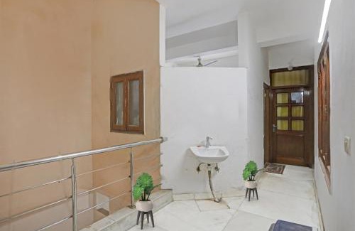 New Delhi Hôtel | Hotel O Premium Stay Near Dlf Avenue Saket