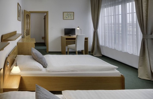 Podoli Hôtel | Hotel OYA