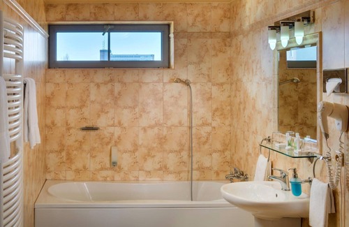 Podoli Hôtel | Hotel OYA