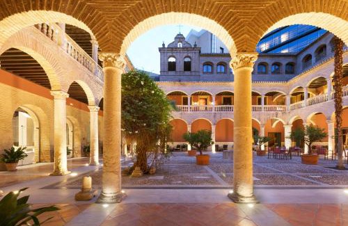 Centro - Sagrario Hôtel | Hotel Palacio de Santa Paula, Autograph Collection