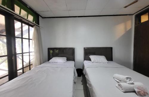 Tuk Tuk Hôtel | Hotel Pandu Lakeside Tuktuk