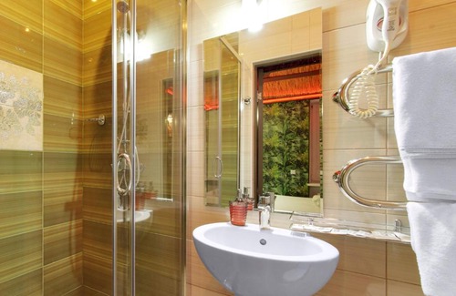 Chelyuskinsky Hôtel | Hotel Parilkin