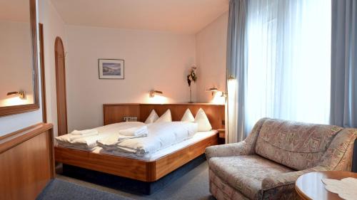 Nuertingen Hôtel | Hotel Pflum mit Gästehaus