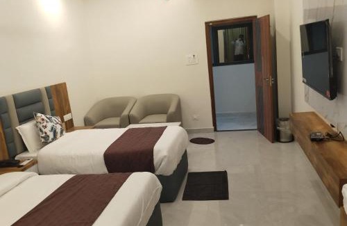 Warangal Maison | Hotel Phalguna Residency