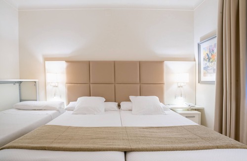 Figueres Hôtel | Hotel Pirineo Figueres by Pierre and Vacances
