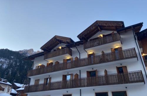 Mazzin Hôtel | Hotel Pizboè
