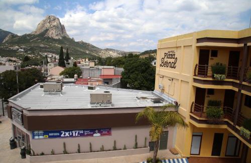 Bernal Hôtel | Hotel Plaza Bernal