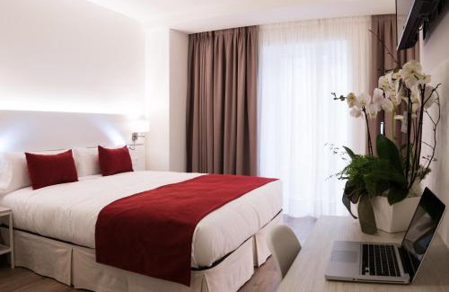 Old Town Hôtel | Hotel Pompaelo Plaza del Ayuntamiento & Spa