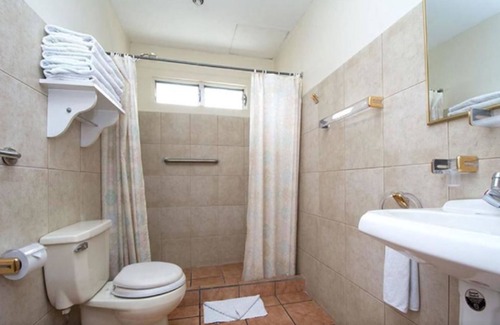 Ciudad Cariari Hôtel | Hotel Puerta del Sol - San Jose Airport