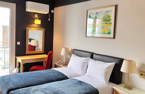 Peiraiki Hôtel | Hotel Queens Leriotis