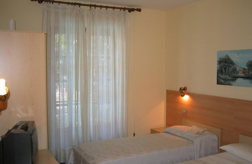 None Hôtel | Hotel Quo Vadis