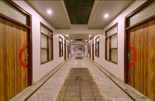 Sector 27 Hôtel | Hotel R R Suites By WB Inn