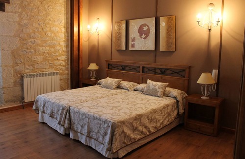 Santa Cruz de la Salceda Hôtel | Hotel Restaurante Rural Las Baronas