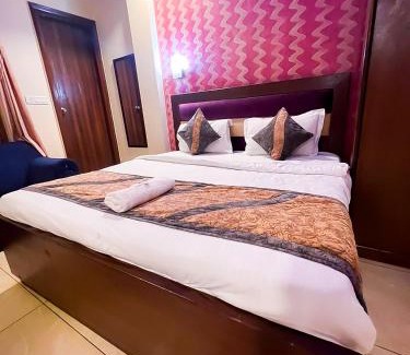 Mahipalpur Extension Hôtel | Hotel Red Stone Near IGI Airport Only 10 Mins Distance