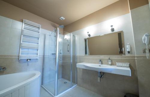 gmina Rejowiec Fabryczny Hôtel | Hotel Regent