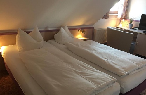 Gispersleben Hôtel | Hotel & Restaurant Park Cafe ISA
