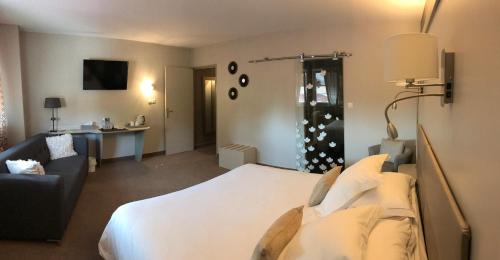 Villersexel Hôtel | Hotel Restaurant SPA "Le Relais Des Moines - Logis de France"