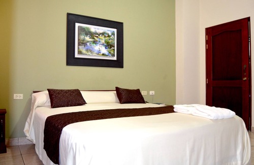 Huaquillas Hôtel | Hotel Restaurante LA HABANA