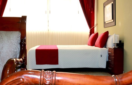 Huaquillas Hôtel | Hotel Restaurante LA HABANA