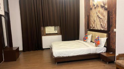 Kalkaji Maison | Hotel Rose Villa