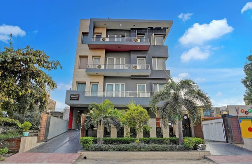 Sector 70 Appartement | Hotel Royal City
