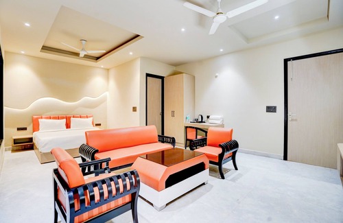 Sector 70 Appartement | Hotel Royal City