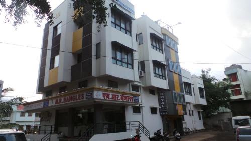 Sangli Cabine | Hotel Royal Residency Executive