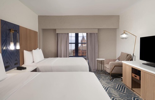 Urbana Hôtel | Hotel Royer Urbana, Tapestry Collection By Hilton