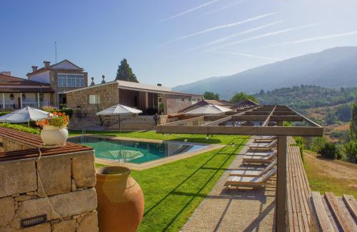 Chaves Maison | Hotel Rural Casa de Samaioes