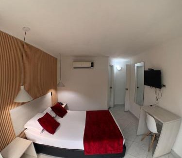 Florida Nueva Hôtel | Hotel Santorini la 70