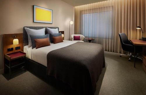 Old Delhi Maison | Hotel Sapphire - Walking distance from New Delhi Railway Station & Connaught Place