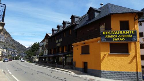 Escarrilla Hôtel | Hotel Sarao