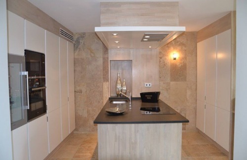Montfavet Maison | Villa Standing, Calme et sérénité à Avignon, piscine chauffée, jacuzzi, jardin