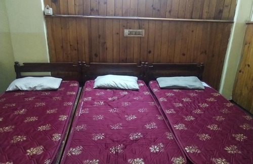 Hyderabad Cabine | Hotel Shanti Nivas