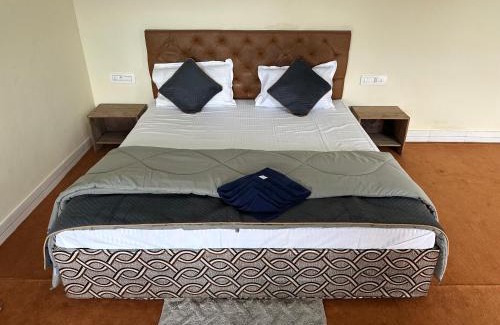 Lava Hôtel | Hotel Shantiniketan Inn