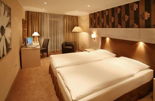 Ortsmitte Hôtel | Hotel & SPA Waldecker Hof