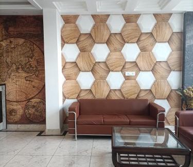 South West Hôtel | Hotel SSD Le-Mount Plaza Near IGI Airport Delhi