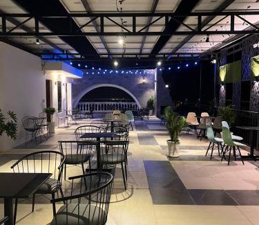 Hon Quan Hôtel | Hotel Stylish Tân Khai