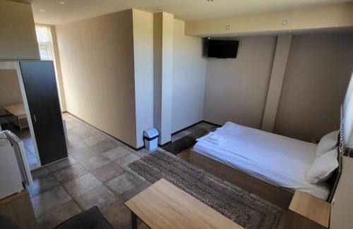 Parvenets Hôtel | Hotel Sunrise