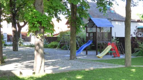 Dolni Pocernice Hôtel | Hotel Svornost