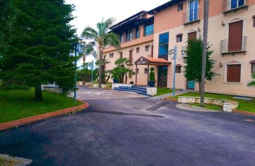 Giugliano in Campania Hôtel | Hotel Tempio
