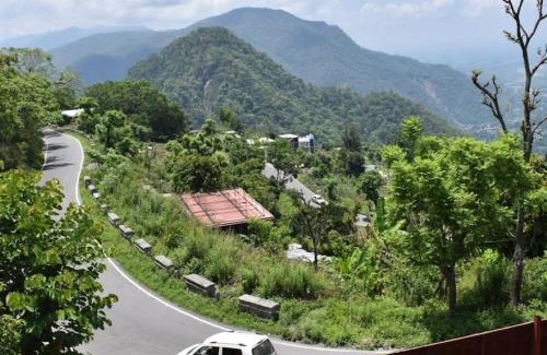 Amritpur Hôtel | Hotel The Surya Inn Uttarakhand