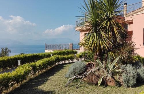 Aigialeia Hôtel | Hotel Theasi
