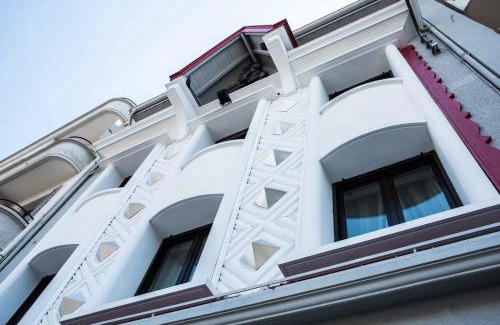 Thonon-les-Bains Hôtel | Hotel Thonon Centre Le Comte Rouge