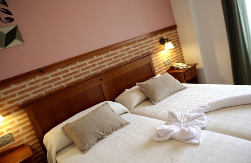 Santa Cruz De Mudela Hôtel | Hotel Toral