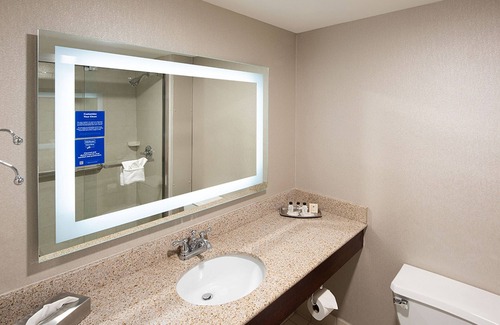 Newtonville Hôtel | Hotel Trilogy Albany Airport, Tapestry Collection by Hilton